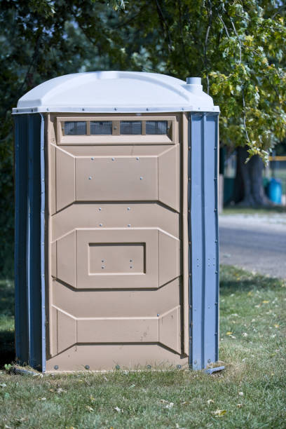 Best Porta potty rental near me  in Palm Desert, CA